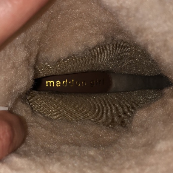 NWOT Madden Girl Fringe Boots, size 7 - Picture 7 of 8